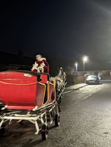 Santa Visits Killen 2022 - Claremount Drive   (16)