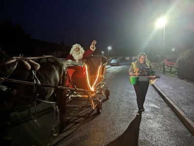 Santa Visits Killen 2022 - Claremount Drive   (29)